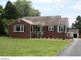 25107 Cox Rd, Petersburg, VA 23803