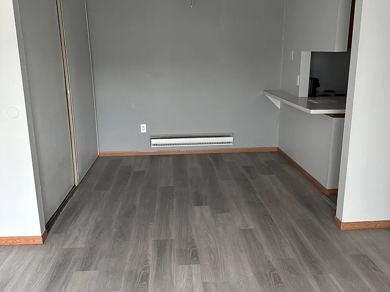 Oak Hills West Apartments — Photo 13