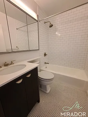 Rented by Mirador Real Estate | media 14