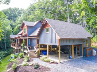 128 Flagstone Rdg, Waynesville, NC 28785