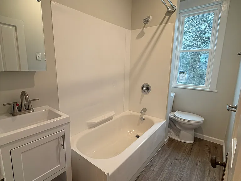 Newly remodeled upstairs bath