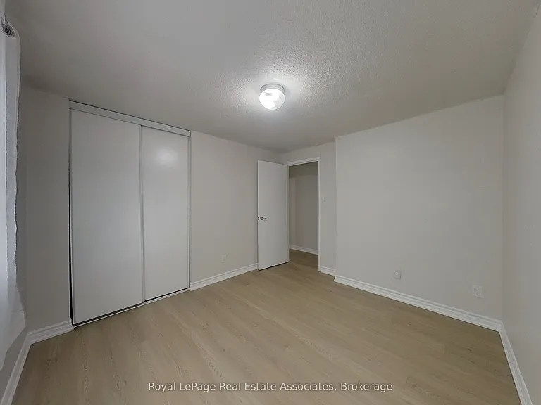 35 Breckenridge Dr #30 — Photo 32
