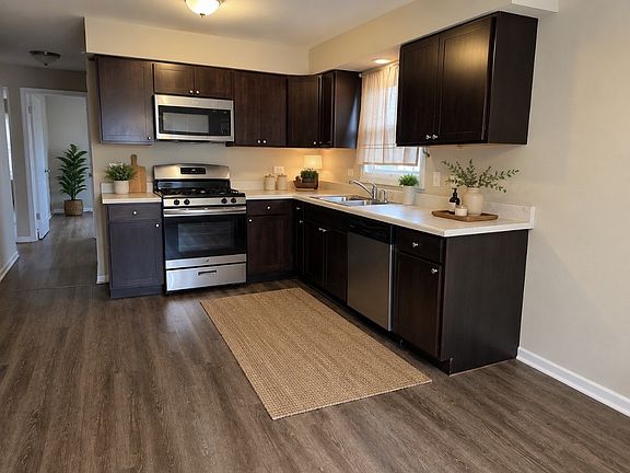 3rd image of 520 Calhoun Ave