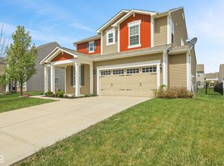 6842 Shooting Star Dr, Whitestown, IN 46075