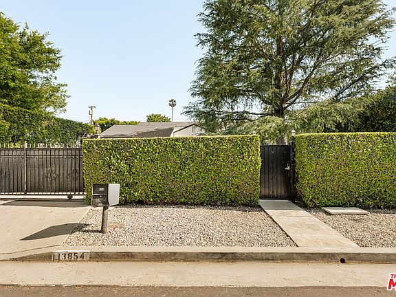 2nd image of 13854 Valleyheart Dr