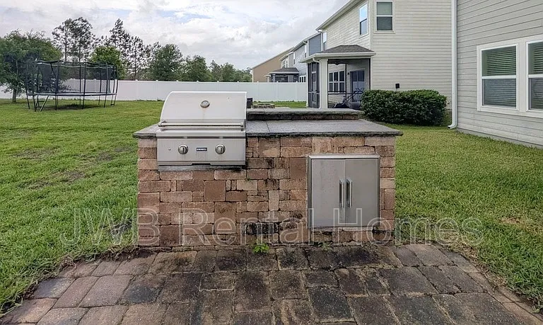 95 Silver Creek Pl — Photo 17