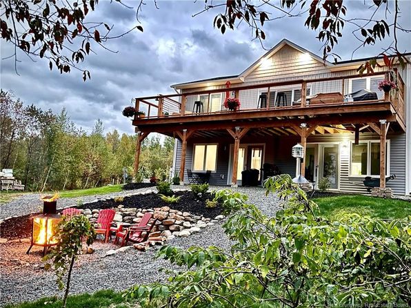 4 Clearview Ct, Nackawic, NB E6G 0B6