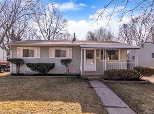 1376 Rambling Rd, Ypsilanti, MI 48198