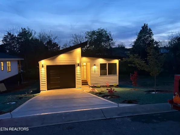 2335 Rock Gardens Dr, Sevierville, TN 37876