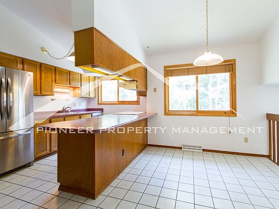 2nd image of 2446 S Fig Ct