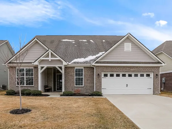 2614 Riviera Pl, Greenwood, IN 46143