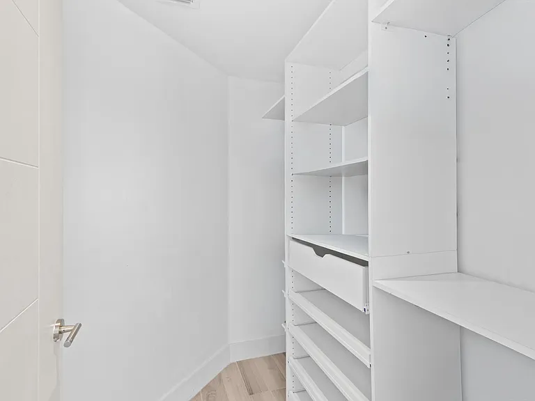 1010 SW 2nd Ave #609 — Photo 13