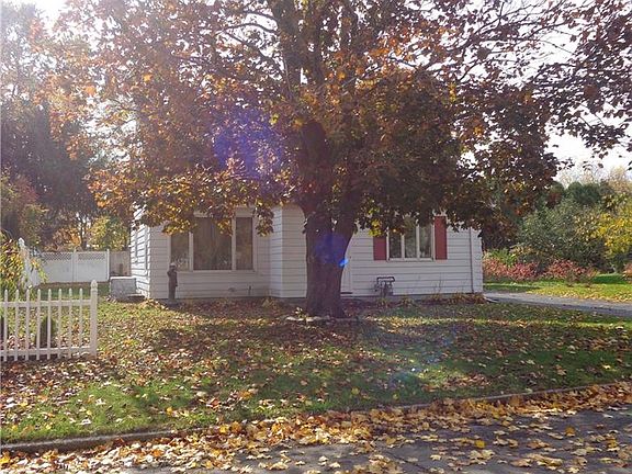 2nd image of 23 Cowance St