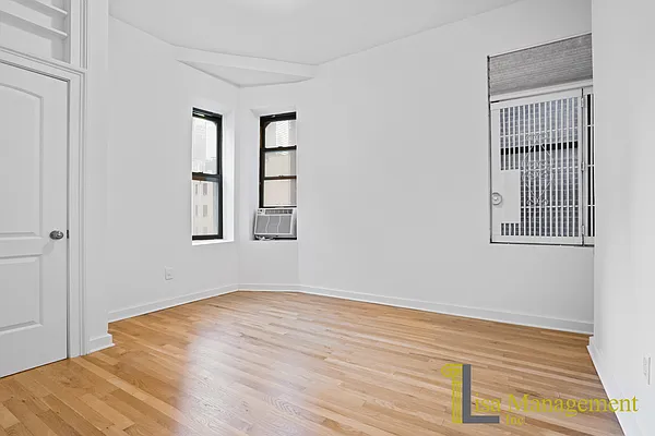 Rented by Lisa Management Inc | media 17