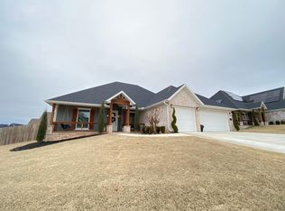 300 Waterfall Ln, Springdale, AR 72762