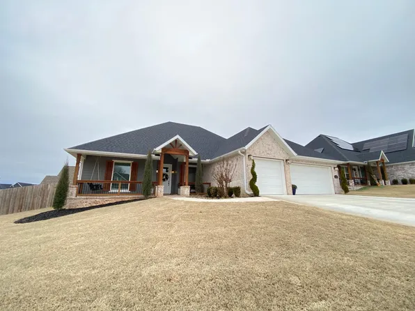 300 Waterfall Ln, Springdale, AR 72762