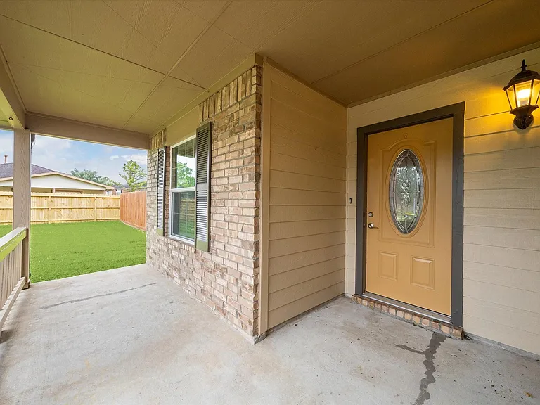 3402 Fox Ct — Photo 4