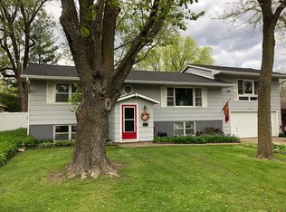 609 N 12th St, Adel, IA 50003