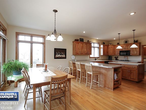 Kitchen / Breakfast Room