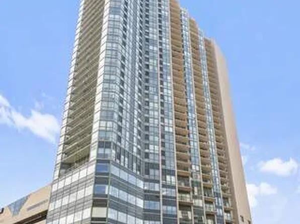 111 W Maple St APT 1312, Chicago, IL 60610