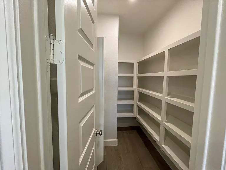 8922 Flounder Ridge Dr — Photo 12