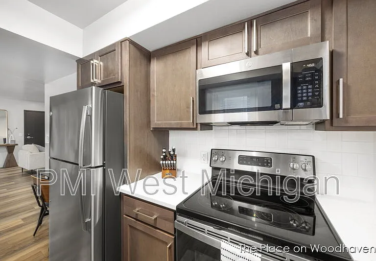 8428 Woodhaven Dr SW #6 — Photo 10