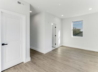 7355 Dicks Ave #100A, Philadelphia, PA 19153