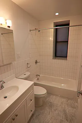 Rented by PMG Real Estate  | media 36