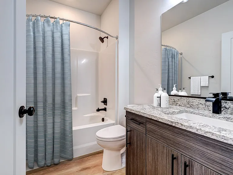 Vintage Park Townhomes — Photo 52