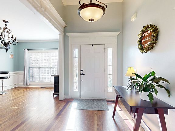 4th image of 3102 Shropshire Ct