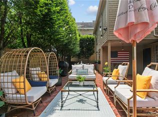 35 2nd St, Newport, RI 02840