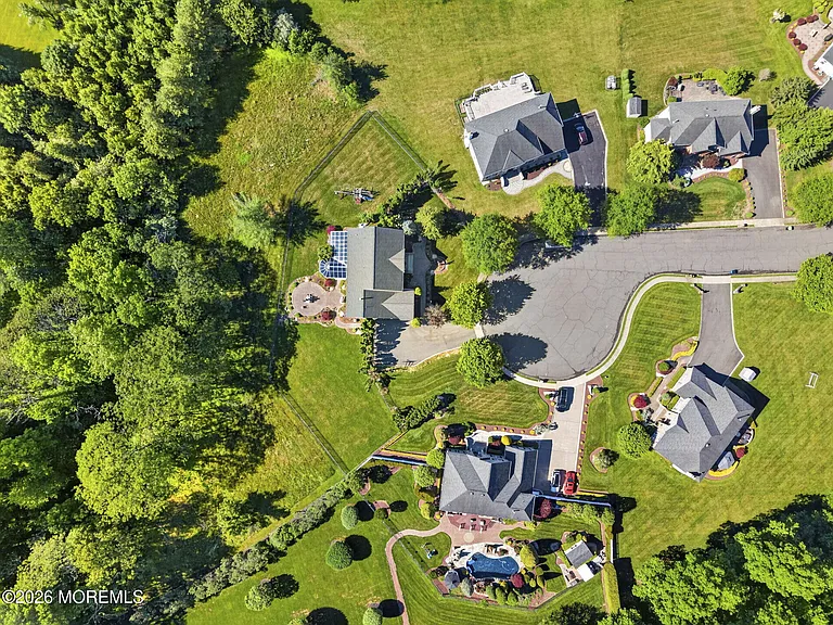 14 Heathrow Ct — Photo 55