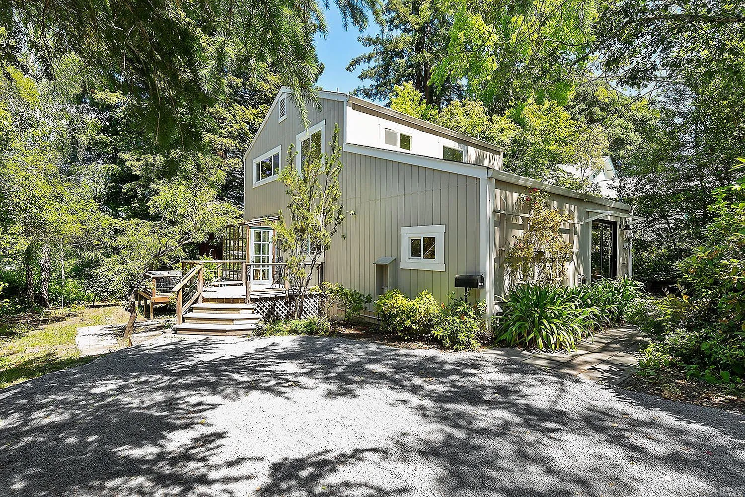 361 Neva Street photo 1