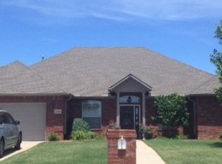 2300 SW Chinquapin Ave, Bentonville, AR 72713