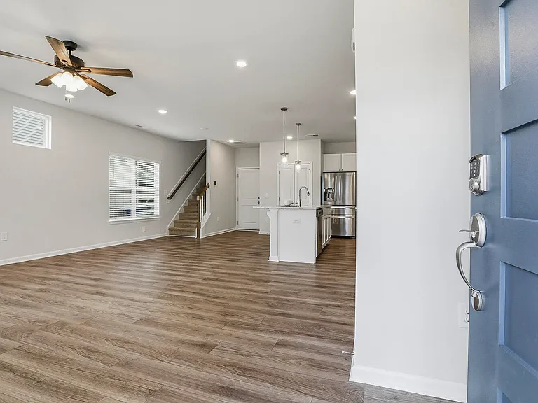 949 Robbie Jackson Ln — Photo 4