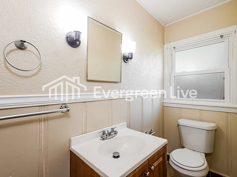 1138 Adkins Blvd — Photo 11