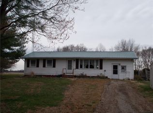 1871 E 3140th Ave, Cowden, IL 62422