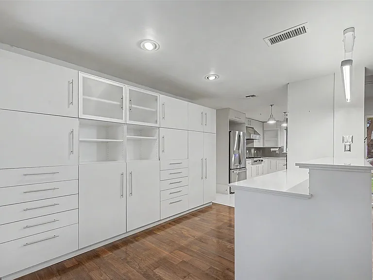 2723 Nottingham St — Photo 16