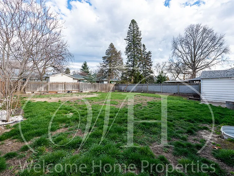 1432 Bonsella St — Photo 26