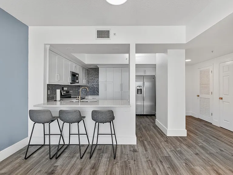 322 E Central Blvd #1205 — Photo 3