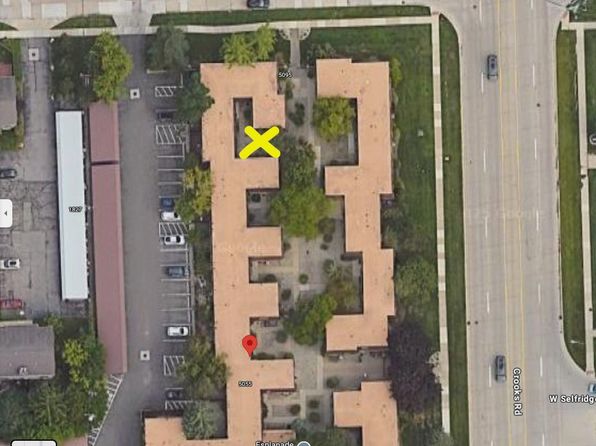 5095 Crooks Rd APT 1, Royal Oak, MI 48073