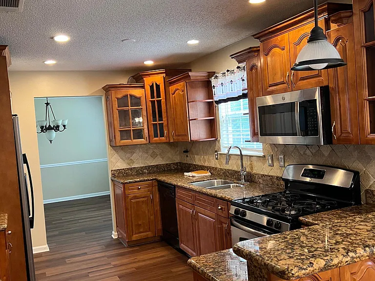 1560 Rogers Crossing Dr — Photo 7