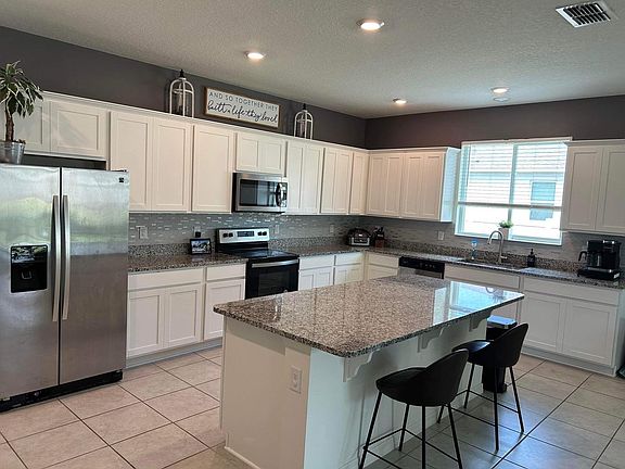 4th image of 1426 Park Leah Cir
