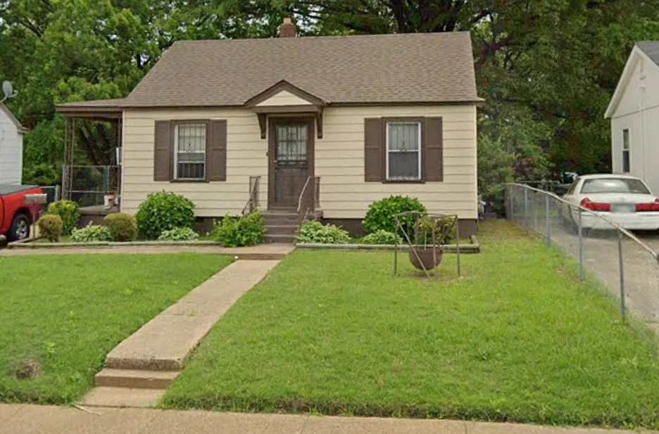 1969 E Person Ave