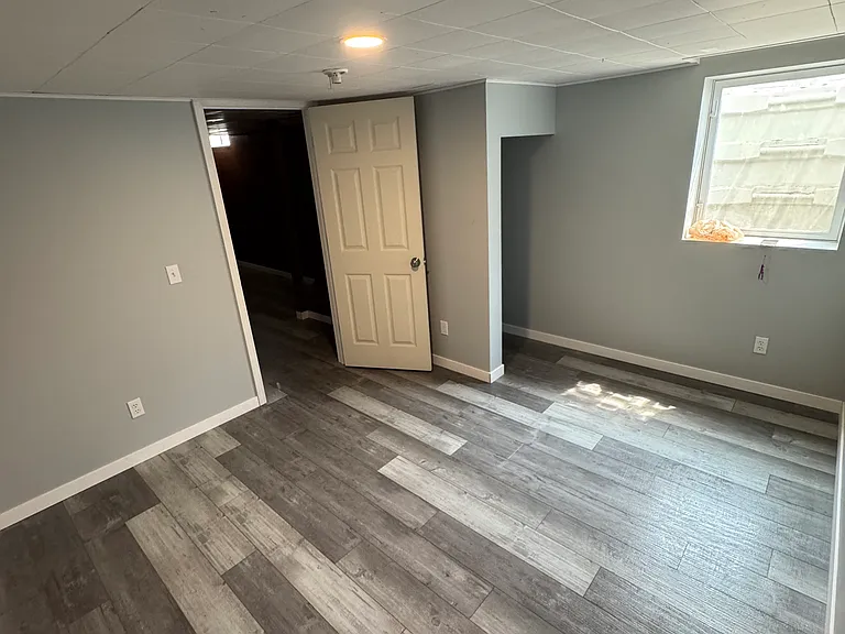 5893-95 Crestmoor Dr S #5895 — Photo 16