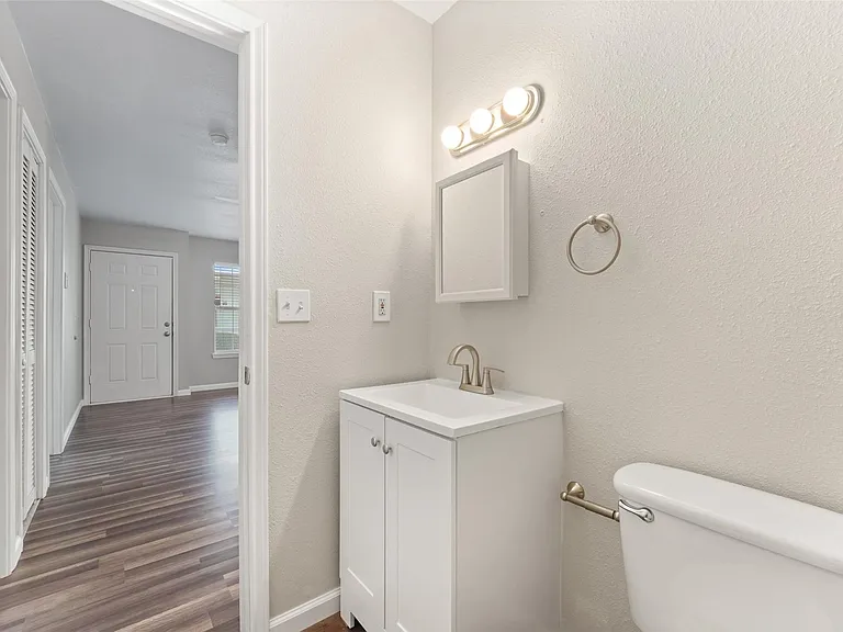 44426 Highway 290 Business #O15 — Photo 6