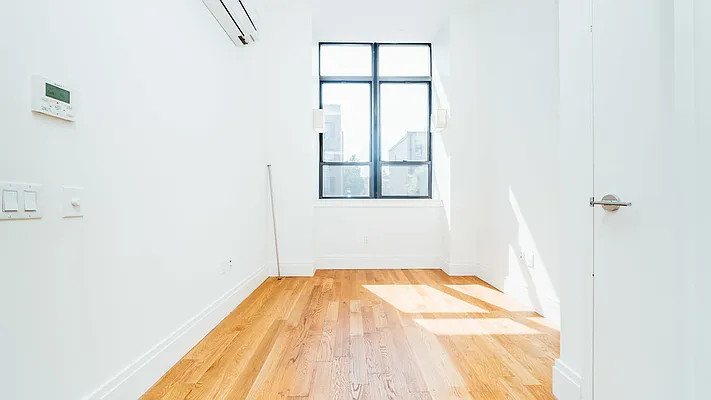 Rented by Nooklyn NYC LLC | media 22