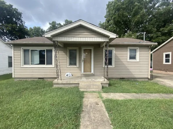 1360 Hornbrook St, Dyersburg, TN 38024