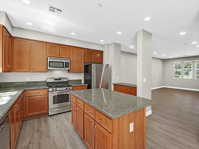 259 Birch Creek Dr — Photo 5