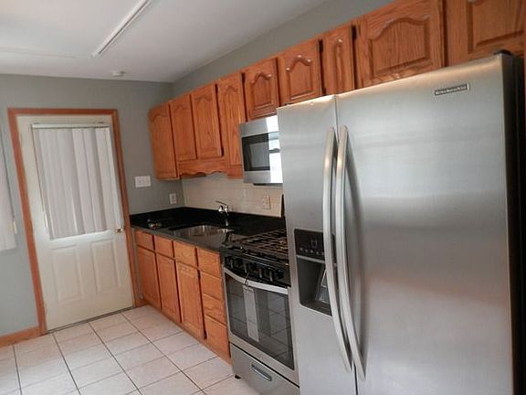 4th image of 26W345 Peterson Ave